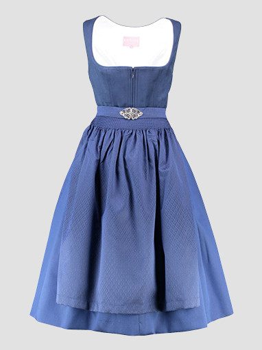 Blaues Dirndl mit passender Schürze und silberfarbener Brosche.
