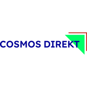 Fröhliche junge Familie steht barfuß auf dem Rasen vor dem eigenen Haus. Text im roten Störer lautet „Aktionscode OTTO2025“.