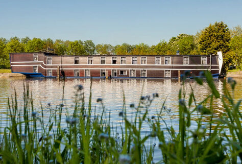 2 oder 3 &Uuml;bernachtungen in einer einzigartigen Unterkunft am Wasser in Br&uuml;gge