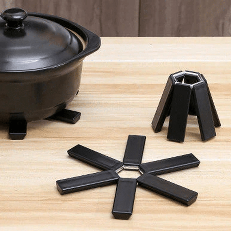 Set of 2 Foldable Heat-Resistant Pot Mats