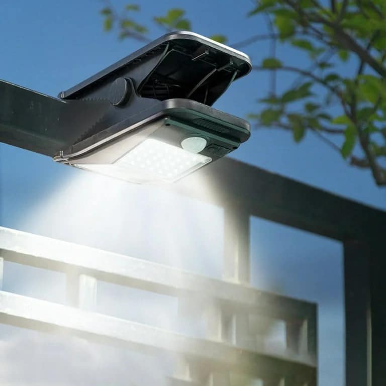 Solar Glow Clip Light