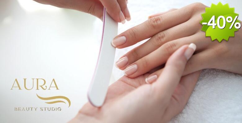 Manikura i trajni lak ili estetska pedikura i trajni lak u salonu Aura Beauty Studio