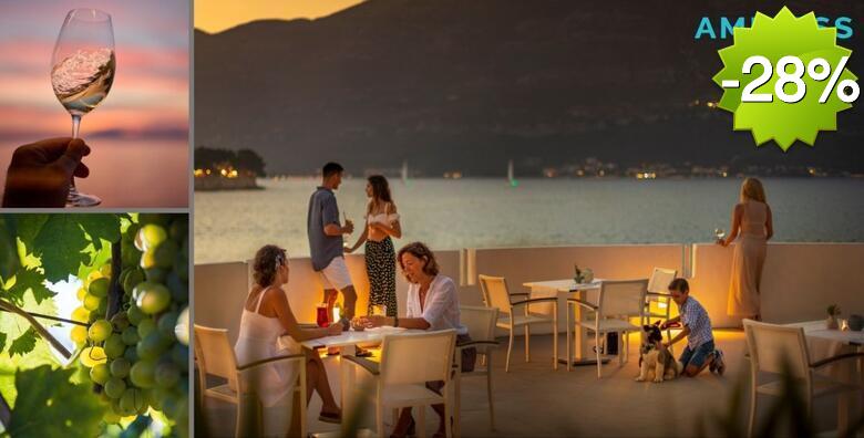 EARLY BOOKING! Jesen u Aminess Alfir Hotelu 4* - 2 noćenja s polupansionom za 2 osobe i 2 djece uz korištenje bazena i wellness oaze