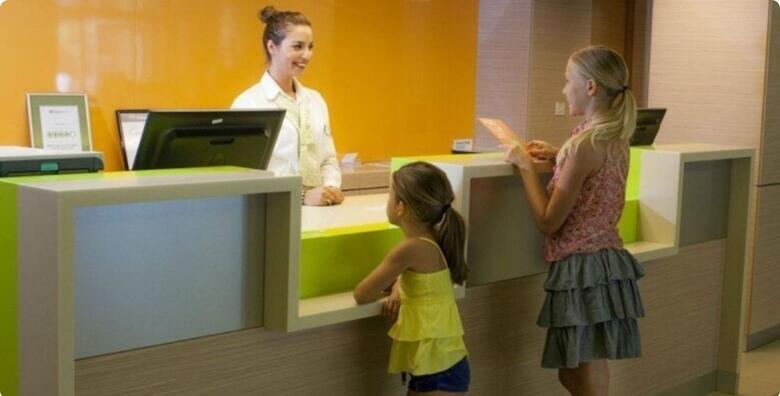 POSEBNA PONUDA! Svibanjski odmor na Lošinju u Family Hotelu Vespera 4* - 2 noćenja s polupansionom za 2 odrasle osobe i 1 dijete + snack ručak za djecu