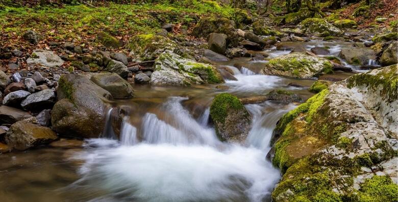 ZELENI VIR I VRAŽJI PROLAZ - upoznajte zelenu oazu jedinstvenih prirodnih ljepota koje su istinsko osvježenje za tijelo i um