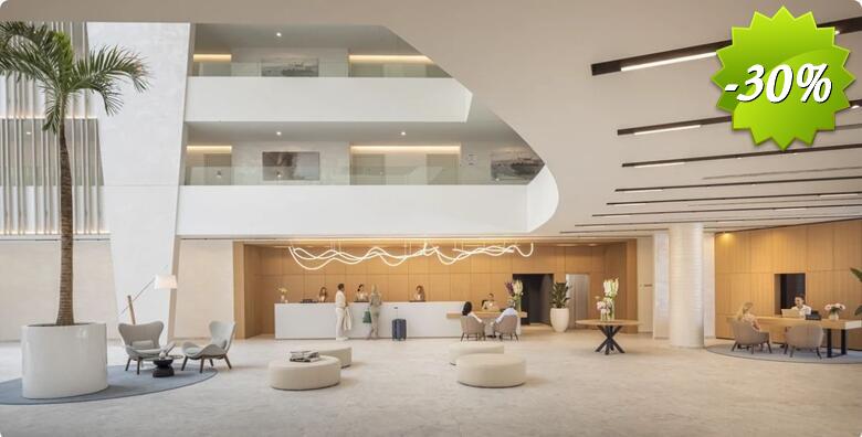 POSEBNA PONUDA! Luksuzan odmor u Khalani Hotel 5* by Aminess - 4 noćenja s polupansionom za 2 ili 3 osobe i 1 dijete uz korištenje bazena i wellness oaze