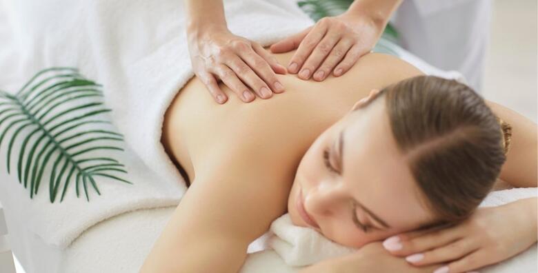 Opuštanje uz masažu cijelog tijela koja potiče cirkulaciju i limfnu drenažu te smanjuje stres i umor u Dahlia Beauty studio