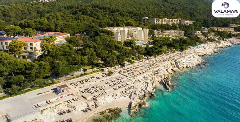 Uživanje uz more i wellness u Rapcu - 2 noćenja s polupansionom za 2 osobe ili obitelj od 2 odraslih i do 2 djece u Valamar Sanfior Hotel & Casa 4*