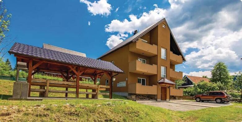 Bjelolasica - provedite trenutke na svježem planinskom zraku Gorskog kotara uz 2 ili 5 noćenja za 4 ili 6 osoba u Apartmanima Mirta 3*