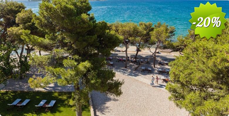 POSEBNA PONUDA! VODICE, Villa Arausana & Antonina 4* - 3 noćenja s polupansionom za 2 odraslih i 1 dijete do 14,99 g. + GRATIS paket za 1 dijete do 2,99 g.