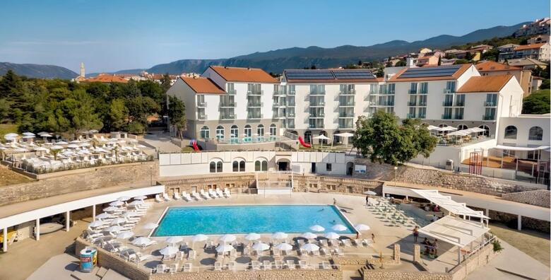 Aminess Vival Lišanj Family Hotel 4* - obiteljski odmor od 2 noćenja s ALL INCLUSIVE LIGHT uslugom za 2 odrasle osobe i 2 djece