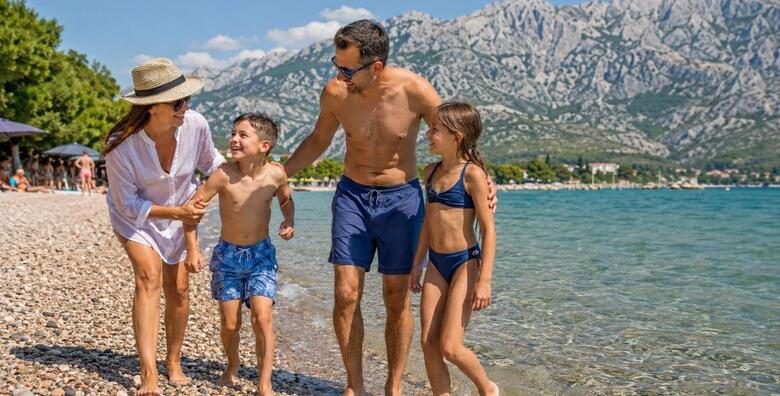 Cijelo ljeto u Hotelu Rivijera 3* u Paklenici - 3, 5 ili 7 noćenja s polupansionom za 3 ili 4 osobe