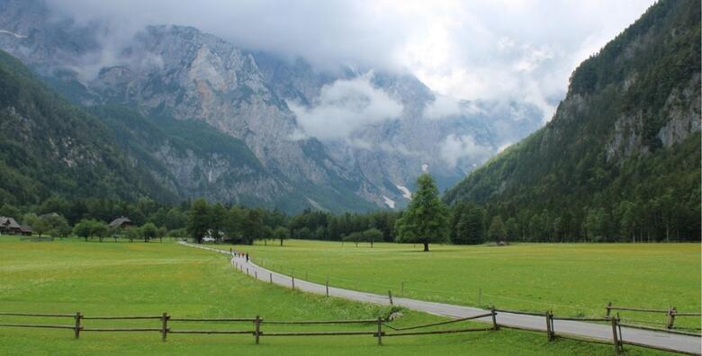 LOGARSKA DOLINA - putovanje kroz netaknutu alpsku prirodu, planinske vrhove i kristalno čiste izvore uz šetnju do slapa Rinka, jednog od najpoznatijih slapova
