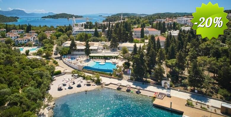 POSEBNA PONUDA! Aminess Velaris Resort 4* - 4 ili 7 noćenja s polupansionom za 2 osobe i 1 dijete ili 3.odraslu osobu uz korištenje vanjskog bazena i fitnessa