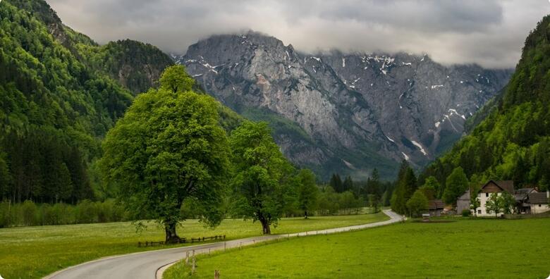 LOGARSKA DOLINA I MOZIRJE - izlet u alpsku ledenjačku dolinu i park cvijeća