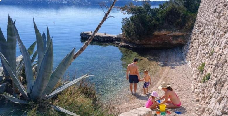 Odmor u Villi Four Pearls - 5 noćenja s bogatom All Inclusive uslugom za 2 osobe i do 3 djece u trokrevetnoj sobi, family apartmanu ili superior apartmanu