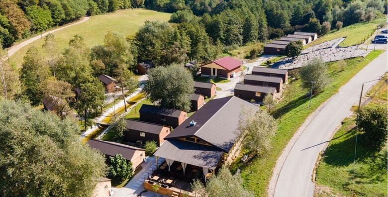 Glamping resort Halicanum 4* - 2 noćenja s doručkom za 2 odrasle osobe + gratis paket za 2 djece do 13,99 godina