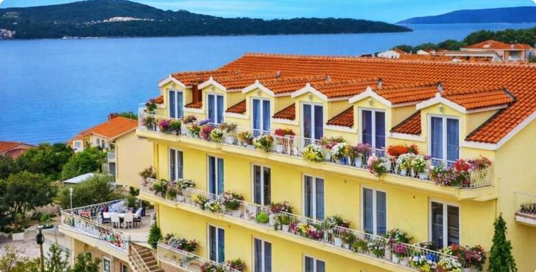 Rujan u Villi Four Pearls - 2 ili 3 noćenja s bogatom All Inclusive uslugom za 2 osobe i do 3 djece do 17,99 godina uz korištenje zabavnog sadržaja i električnih bicikala