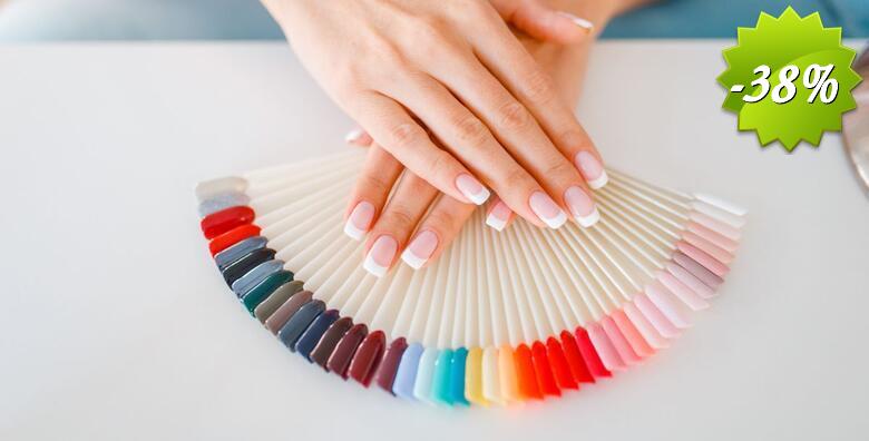 Ugradnja ili produljivanje noktiju na šablone u Devini Nails salonu