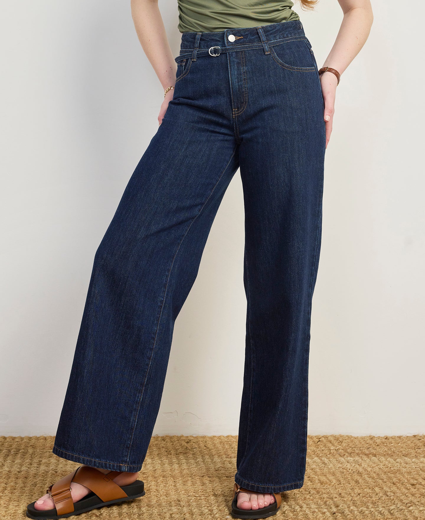 Women's Wide Leg Tie Waist Jean
