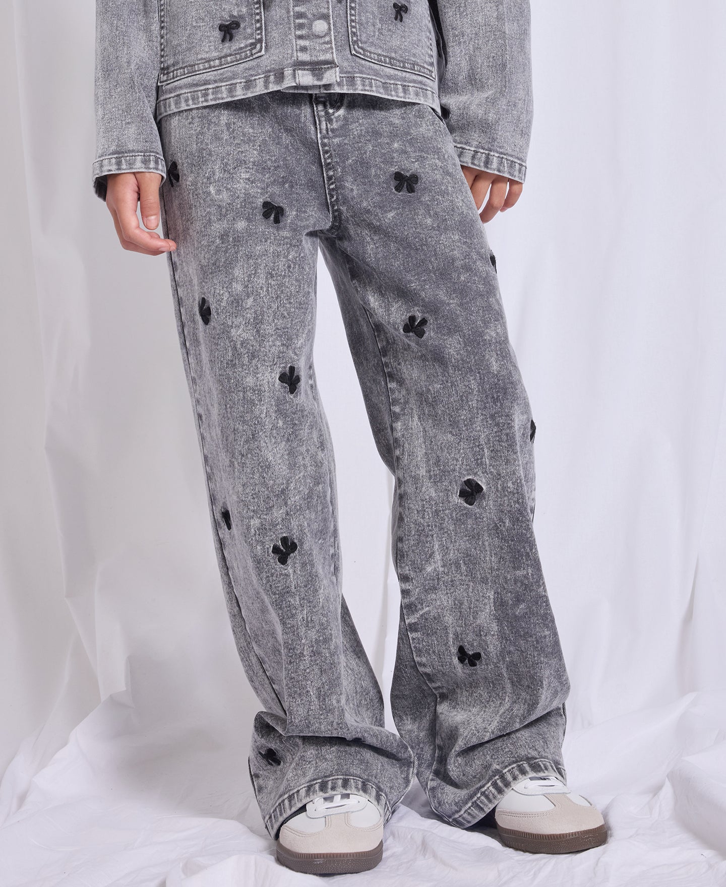 Kids' Wide Leg Embroidered Jean