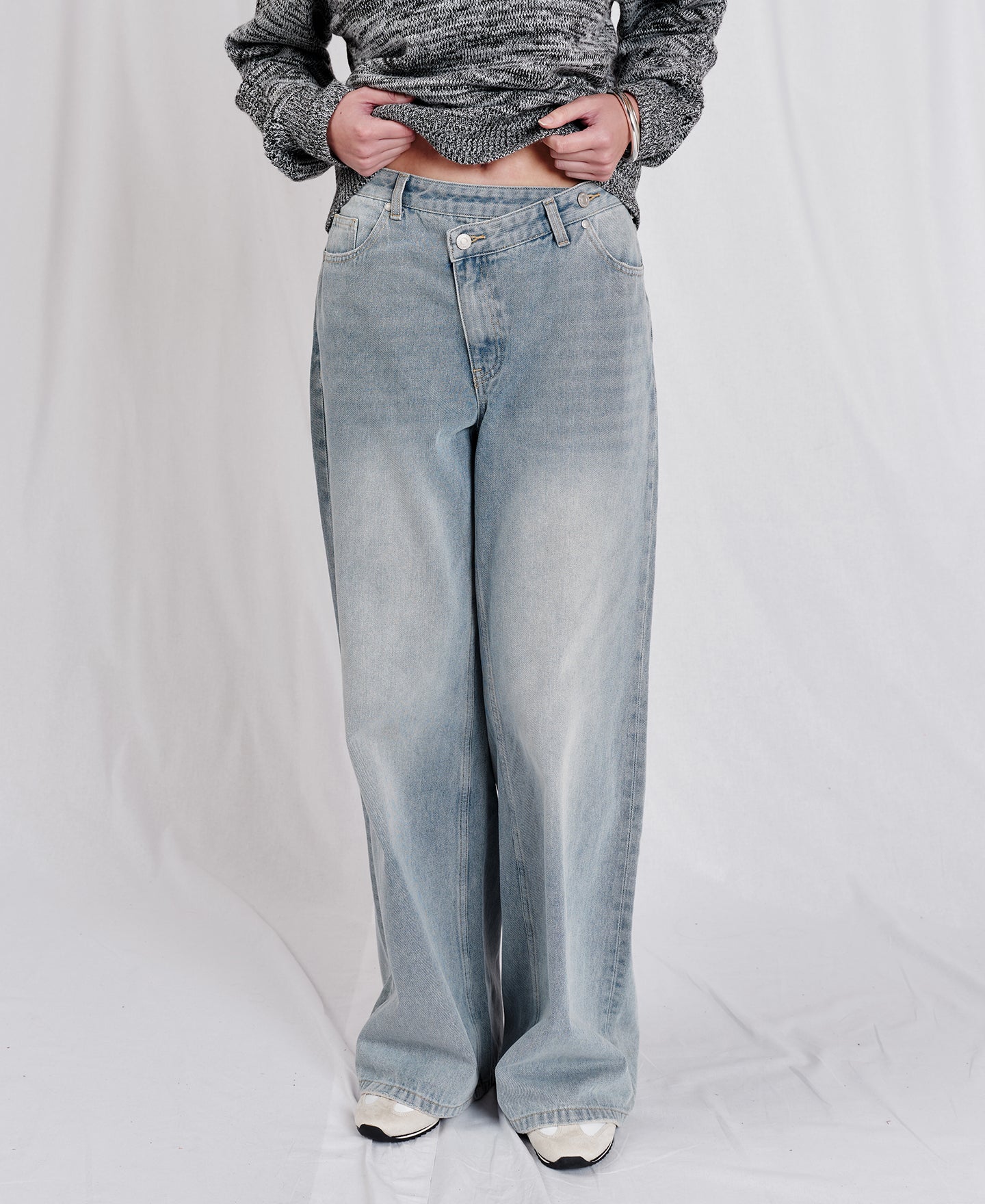 Women's Crossover Waist Jean