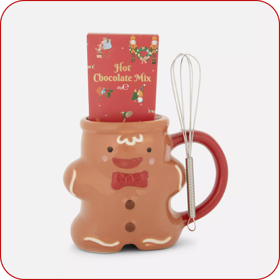 Gingerbread mug with hot chocolate