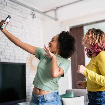 Quem educa os jovens sobre investimentos? O TikTok?