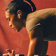 Vale a pena comprar os AirPods Pro 3? A DECO PROteste testou os auriculares da Apple