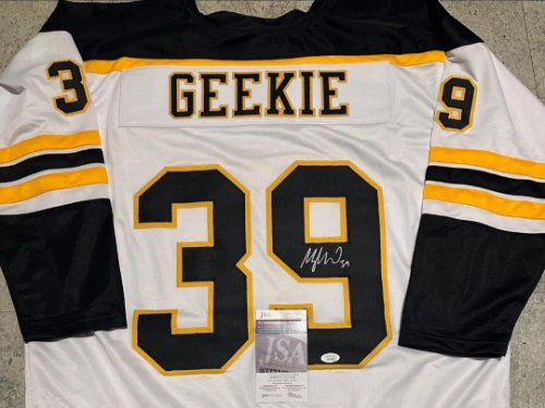 Sports & Entertainment Memorabilia Auction