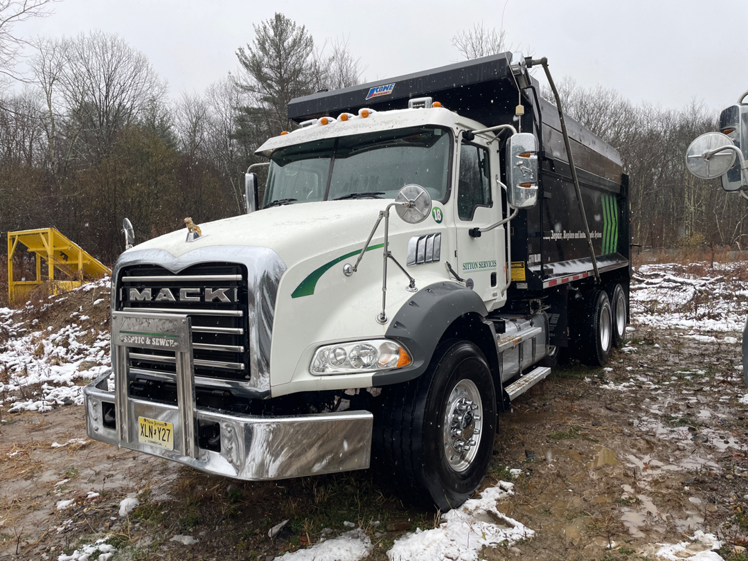 Kenworth Sewer Vac & Mack Dump Trucks Auction