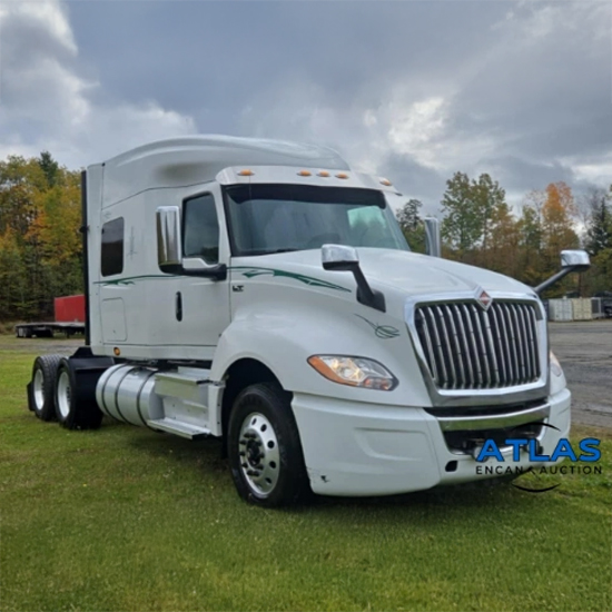 Heavy Trucks,Trailers & RVs Auction