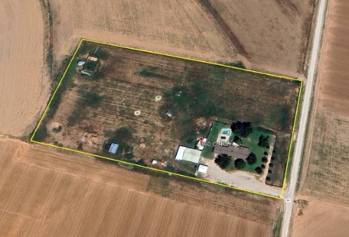 8 Acres W/Home, Pool, Barn, Workshop & Apartment Auction