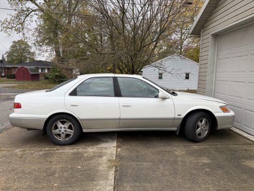 Genoa OH Antiques, Gems, Tools, & Treasures