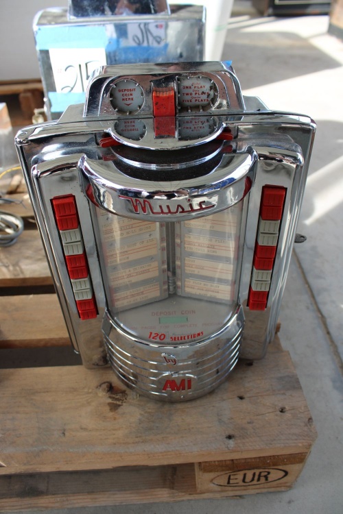 Estate Auction: Vinyl Records & Jukeboxes