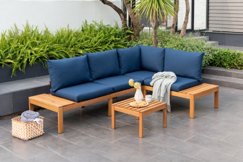 Brand New Outdoor And Indoor Living Furniture Auction  