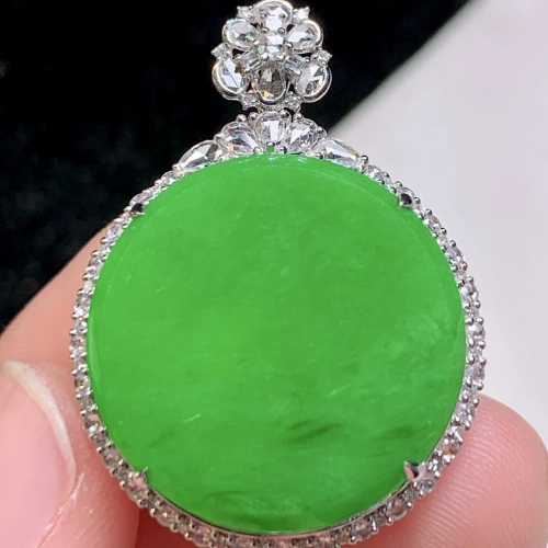 Auction of Fine Asian Jewelry & Jade 16