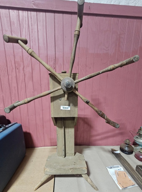 Antique & Collectibles Auction  