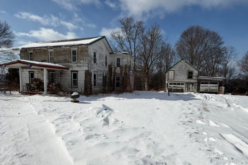 Live & Online Unreserved Real Estate Auction