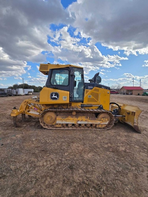 Live Farm & Ranch Auction