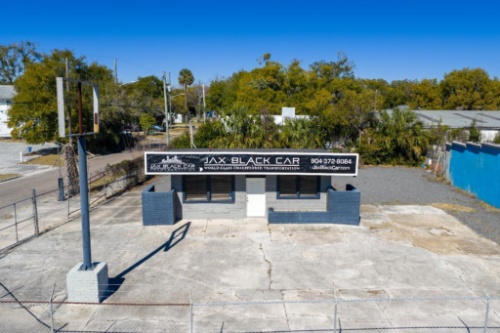 Commercial Building and Lot in Jacksonville, FL