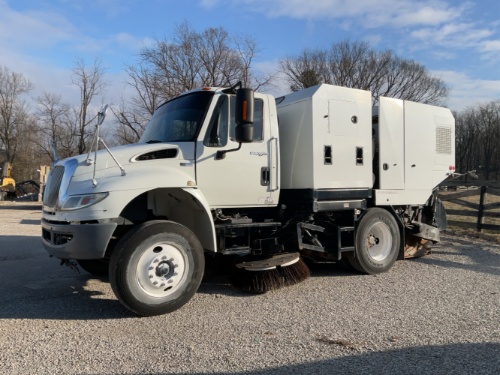 3-Ring 34th Annual Spring Auction