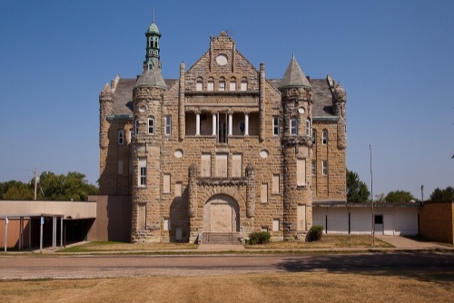 Industrial Machinery Including Building