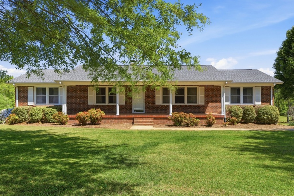Real Estate Auction - 814 Mountain View Ct. Greer