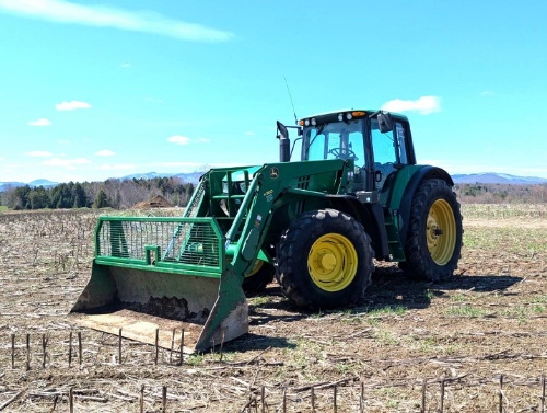 Farm Equipment & Machinery