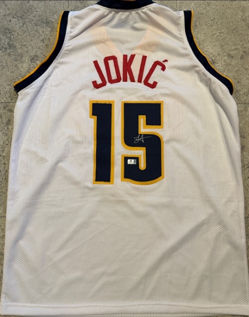 Sports & Entertainment Memorabilia Auction