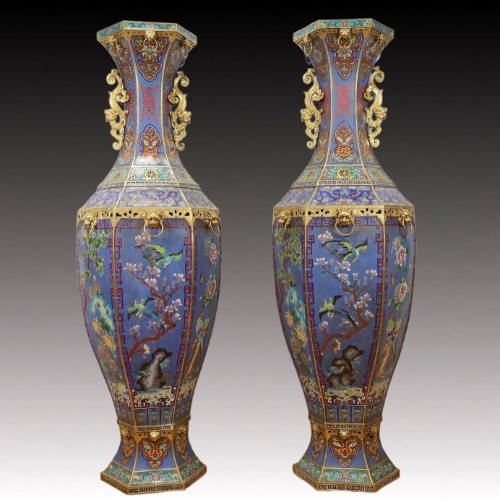Splendid Relics: The Art of Asian Dynasties #1001