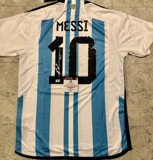 Sports & Entertainment Memorabilia Auction