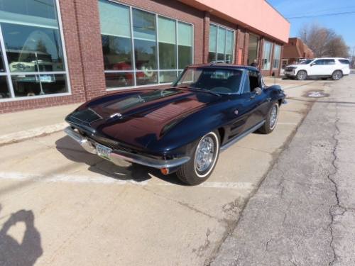 Rare 50s & 60s Corvettes & Classic Cars Auction