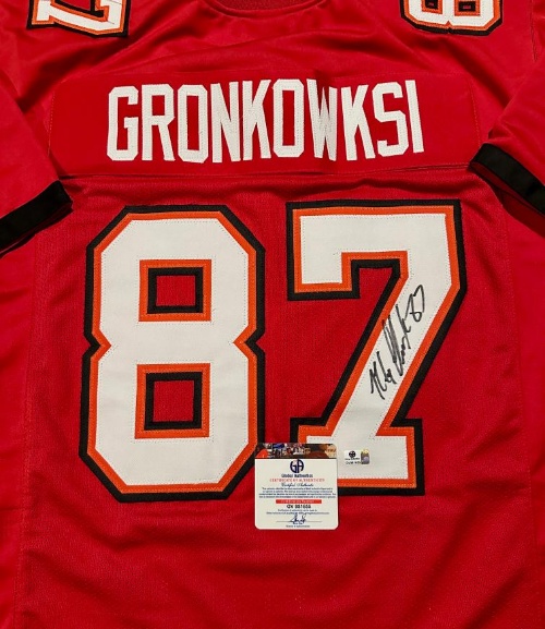 Sports & Entertainment Memorabilia Auction